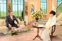 「徹子の部屋」　（右から） 黒柳徹子、渡辺正行＝テレビ朝日提供