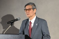 尾身茂氏「日本の存在感は落ちてきている」　世界の健康へどう貢献？--}