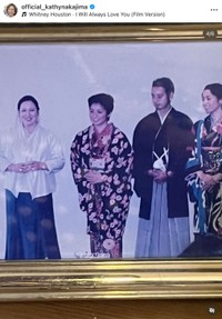 キャシー中島さんと3人の子どもたち（キャシー中島さんのインスタグラムから）