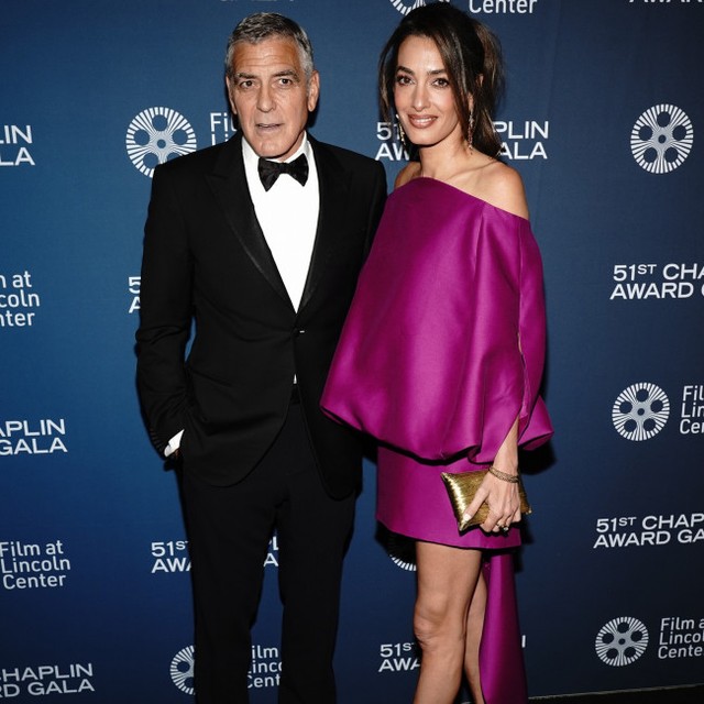 ジョージ・クルーニー（左）とアマル・クルーニー氏