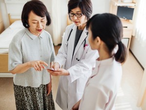 受託者である子世代が高齢化したら予備的受託者の指定を ”老老信託”化リスクへの対処