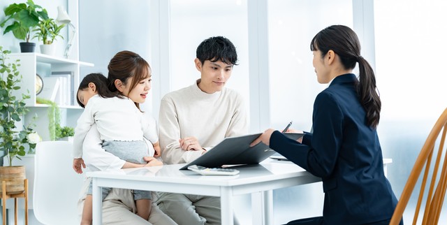 住宅ローン選びは慎重にすすめたいですよね。※画像はイメージです （ponta1414/stock.adobe.com）