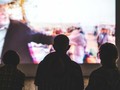 就活で気が詰まる夜に見たくなる映画は、負担も伴う目先の「快感」