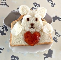 シュナウザーのジャムパン（画像提供：シュナファイブさん）