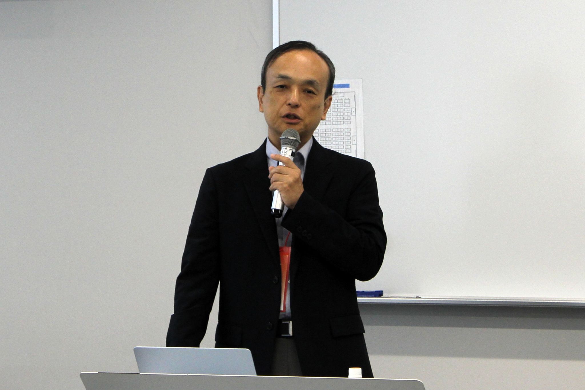 講演紹介】子どものネットトラブルを防ぐ 藤川大祐さんが「未来の先生