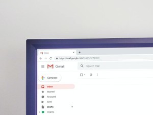  永遠に続く仕事の苦しみ。話せば泣きそうな私は上司にメールを送った