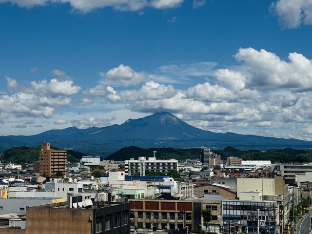 赤木さんの故郷て米子から見た大山