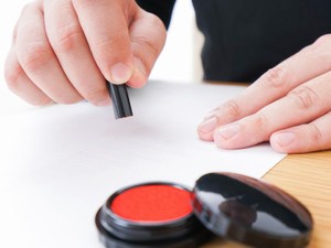 遺産分割協議書の捨印の意味とその効果は？　訂正方法も合わせて解説