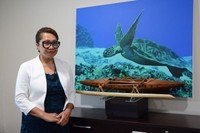 ニウエの国会議員で、自然資源大臣を務めるモナ・アイヌウさん＝2022年7月4日、首都アロフィの政府庁舎、荒ちひろ撮影