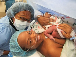 娘を授かり、そして母は命を落とした　アメリカで起きた、ある黒人女性の死が問う差別