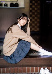 BOMB1月号に登場する乃木坂46菅原咲月さん