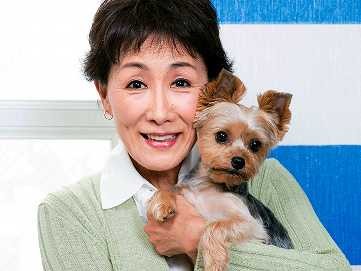 歌手・伊東ゆかりさん　しっかりしてきた３代目