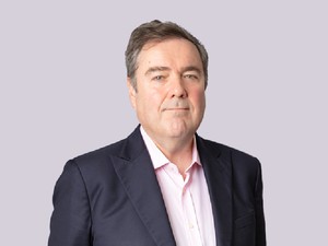 日本版DBSのモデルになったイギリス　責任者が明かした制度導入のヒントと抱える課題