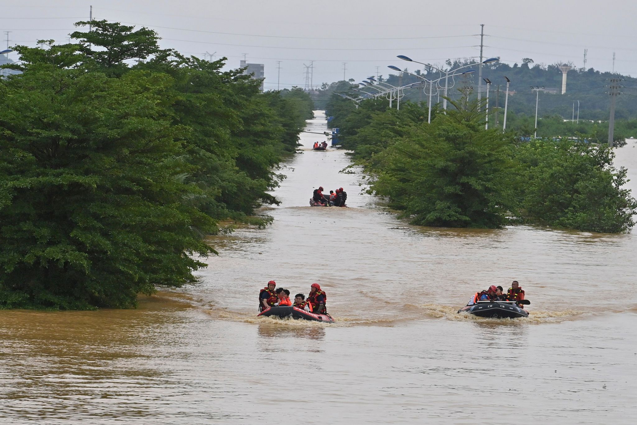 Floods in southern China leave 39 dead as typhoon nears