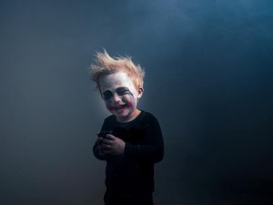 空気の読めない私の処世術。道化を演じ、好きなものは一人で