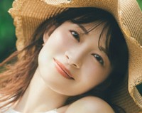 山本里菜1stフォトブック『りな、です』©東京祐／講談社