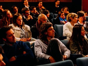 「どこの大学？」というやり取りがストレスで、友人を遠ざけた