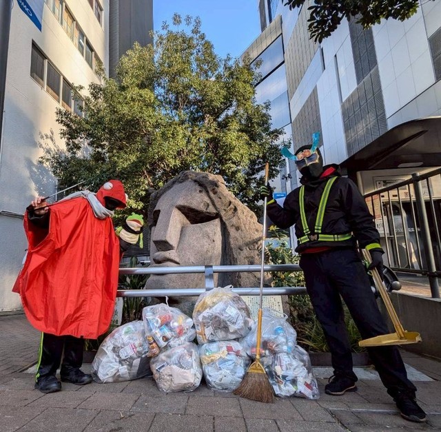 スミレンジャーZさんの投稿を見て、相棒まがいさんも駆け付けた（スミレンジャーZさん提供）