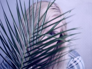 都合よく脳ミソはバグを起こさず、私はキミの瞳に恋して「いない」