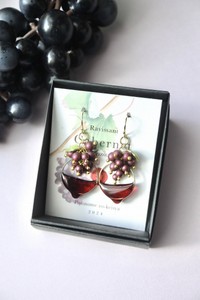 ミニサイズも。「『なんでもない日だからこそちょっと気分を上げる為に…』という気持ちも素敵だと思いまして、後に一回り小さいサイズも展開しました」（ピヨノメさん）（画像提供：ピヨノメさん）