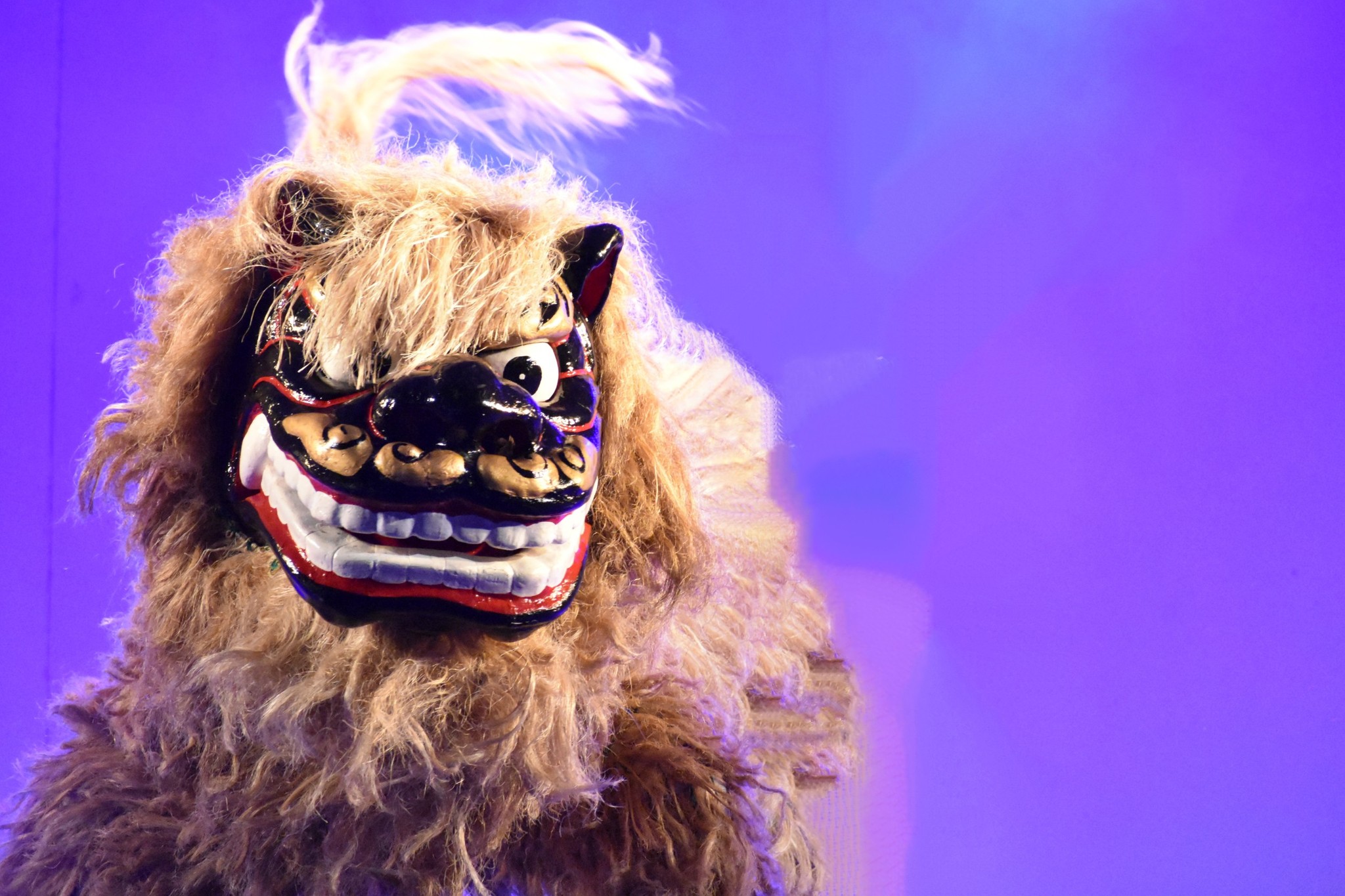 ベビチッチ獅子舞仮面　激レア マジで怪獣が現れたのかと思った」 迫力あふれる沖縄式の獅子舞が話題