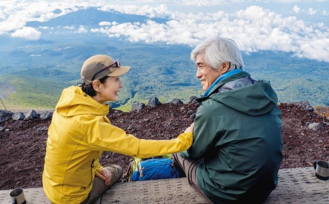 (C)2025「てっぺんの向こうにあなたがいる」製作委員会