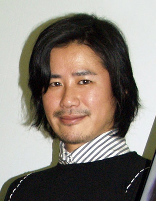鈴木一真＝2010年2月撮影