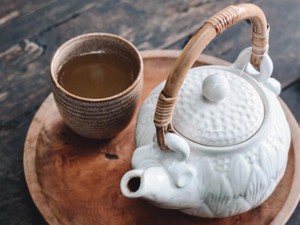 「お茶は女性に出して欲しいんだよね」って、いつまでマンモス狩りしてるの？