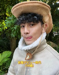 大学生になると前髪を初めてつくったそう（19歳）／てったさん（@tettaelua）提供