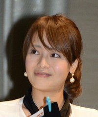 日本テレビ時代の上田まりえアナウンサー＝2013年