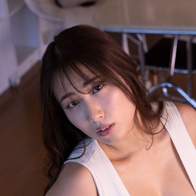 爽香のSPA!グラビアン魂デジタル写真集「Gカップのド迫力エロボディ」（扶桑社）より＝撮影：中山雅文、ヘアメイク：哘 絵美子、スタイリング・八杉直美