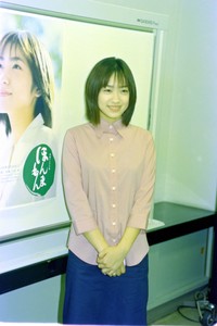 NHK「ほんまもん」でヒロインを務める池脇千鶴（2001年撮影）