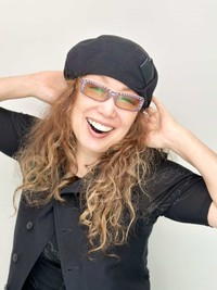 アフター：20キロ減量し、ファッションもアップロード。今年70歳／MICHIKOさん（@webmadamfit）提供