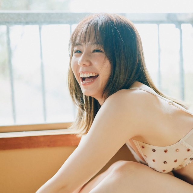 「FLASH」（26年8月25日発売号）に登場した小池里奈ⓒ光文社／週刊FLASH（写真・三瓶康友）