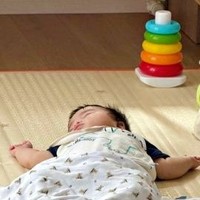 すやすや眠る赤ちゃん（画像提供：友禅師 水野可菜:名古屋の小さな友禅屋さん）
