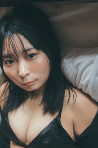 アンゴラ村長「標準体型」＝東京祐 ©講談社