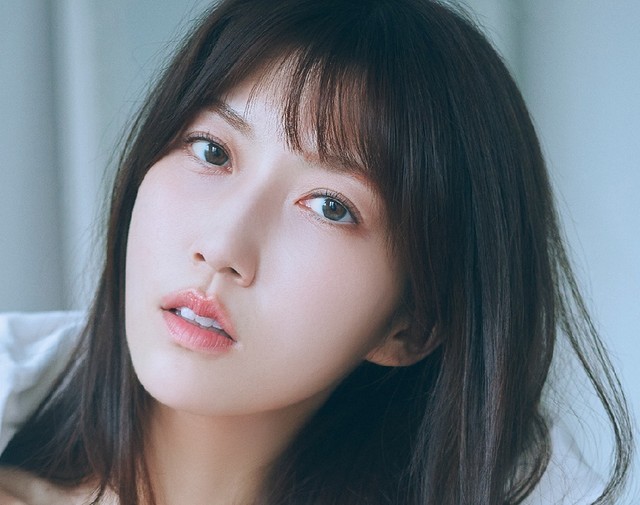 板野優花(C)光文社/週刊FLASH 写真◎岡本武志