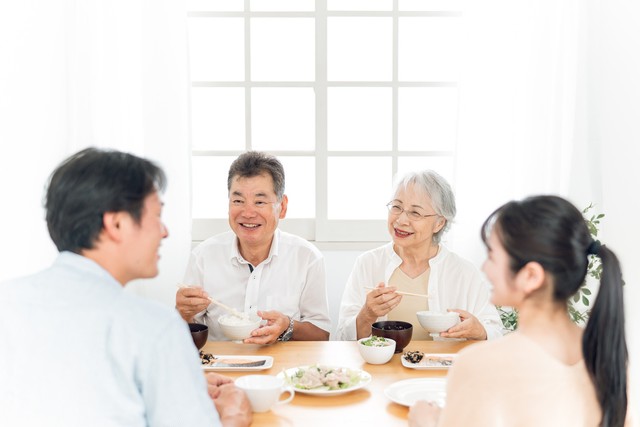 安心して任せられる関係性づくりを※画像はイメージです（buritora/stock.adobe.com）