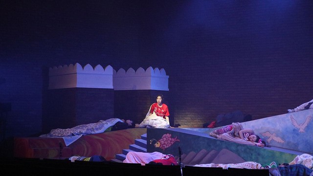 舞台公演「世界でいちばんやかましい音」の1シーン…3月26日午前に行われたゲネプロ（本番と同じ通し稽古）より撮影