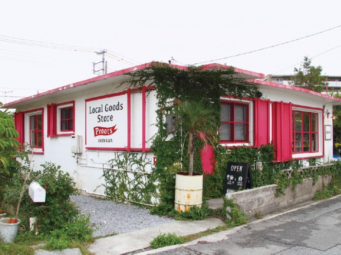 県内からの厳選雑貨が揃います