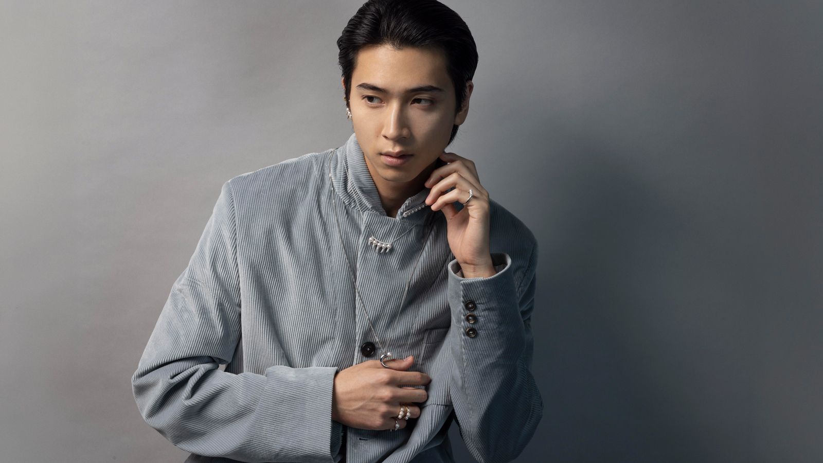 俳優・庄司浩平が触れる、ジュエリーが広げる可能性。<br>＃03 タサキ