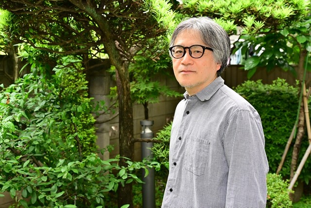 尖り続ける山内ケンジ監督（撮影：石井隼人）