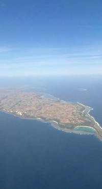 飛行機から見た宮古島／かよぼんさん（@kayobong_travel）提供