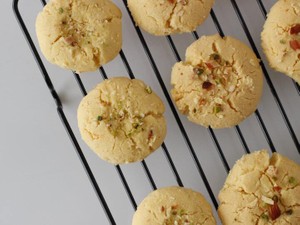 育児、闘病、仕事。しんどい私に娘がくれた蒸しパン