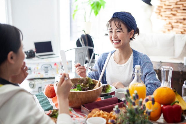好きな芸能人とシェアハウスしたい（Monet/stock.adobe.com/）