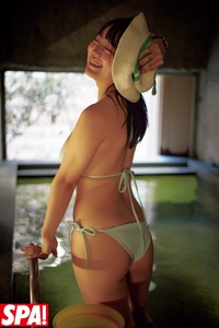 福井梨莉華（撮影／彦坂栄治　ヘアメイク／中村未幸　スタイリング／SHOCO）