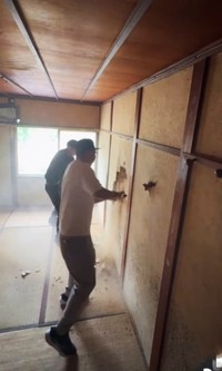 壁をこわしたが（桑原さん提供、Instagramよりキャプチャ撮影）