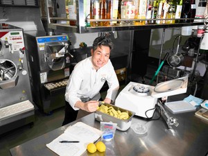 ジェラート職人のアモーレ　口の中に広がる小宇宙　柴野大造さんがつくる5分間の幸福　
