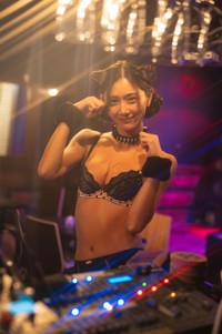 斎藤恭代 SPA!デジタル写真集 「艶めくアイドルライブ」より＝提供：週刊SPA!編集部 撮影／鈴木ゴータ ヘアメイク／塩田結香(JULLY) スタイリング／木村美希子