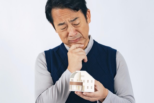 団体信用生命保険と生命保険を比較するときの注意点とは　※画像はイメージです（metamorworks/stock.adobe.com）